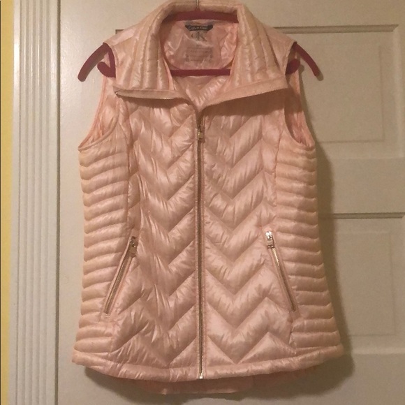 Calvin Klein Jackets & Blazers - Calvin Klein lightly puffer women’s vest